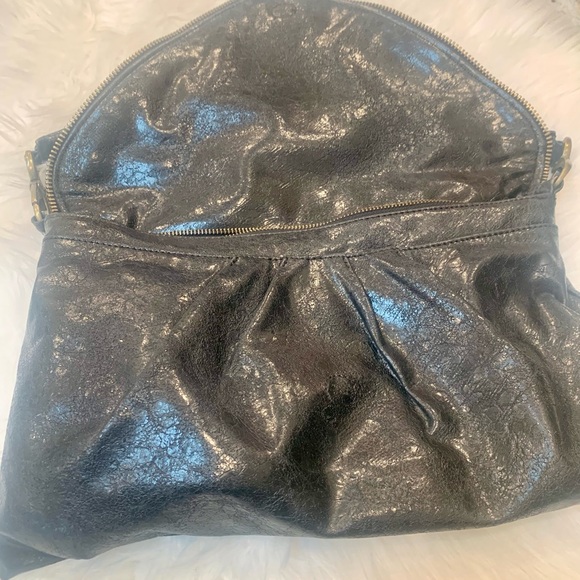 Matt & Mat Black Vegan Leather Zippered Bag Purse - Picture 8 of 9